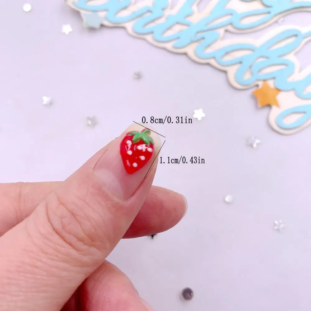 60 Buah Patung Stroberi Merah  - Glitter Powder Resin ulasan dan harga